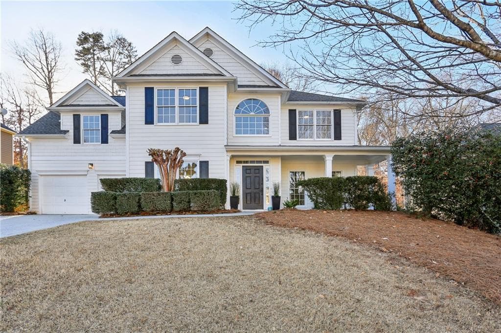4 bedroom, 3 bathroom, 2,506 sq ft single family residence sold at 4330 Canterbury Walk Drive, Duluth, GA 30097