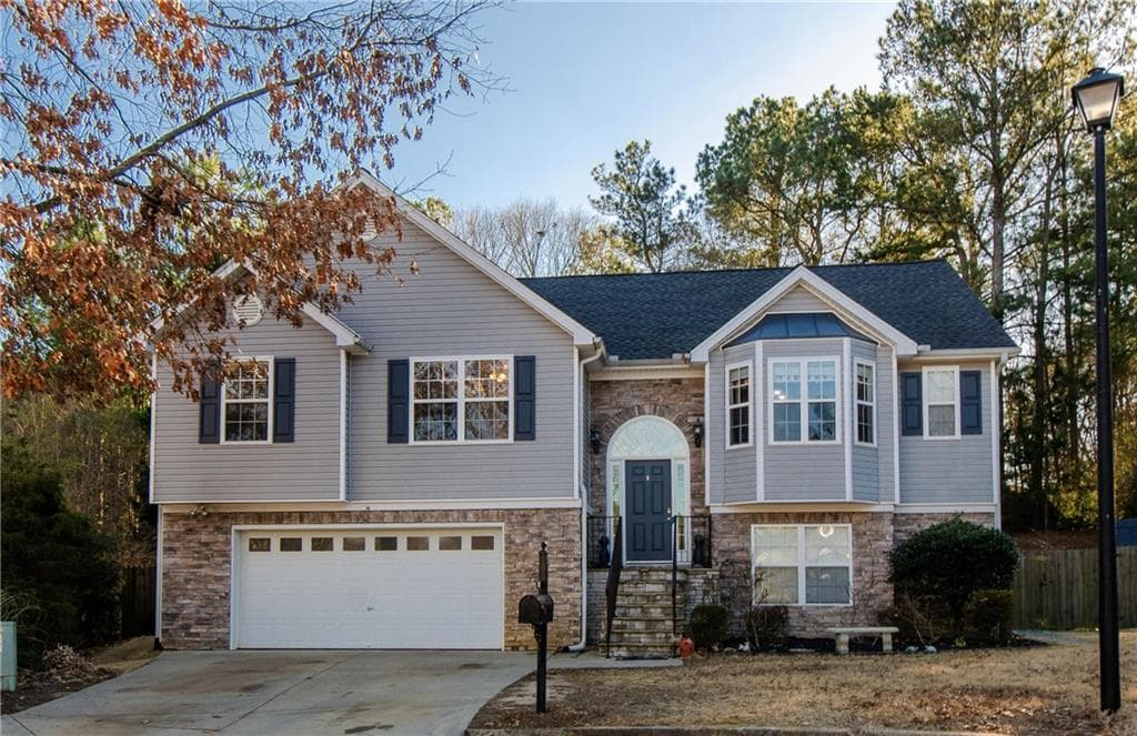 5 bedroom, 3 bathroom single family residence sold at 1971 Commonwealth Way, Grayson, GA 30017