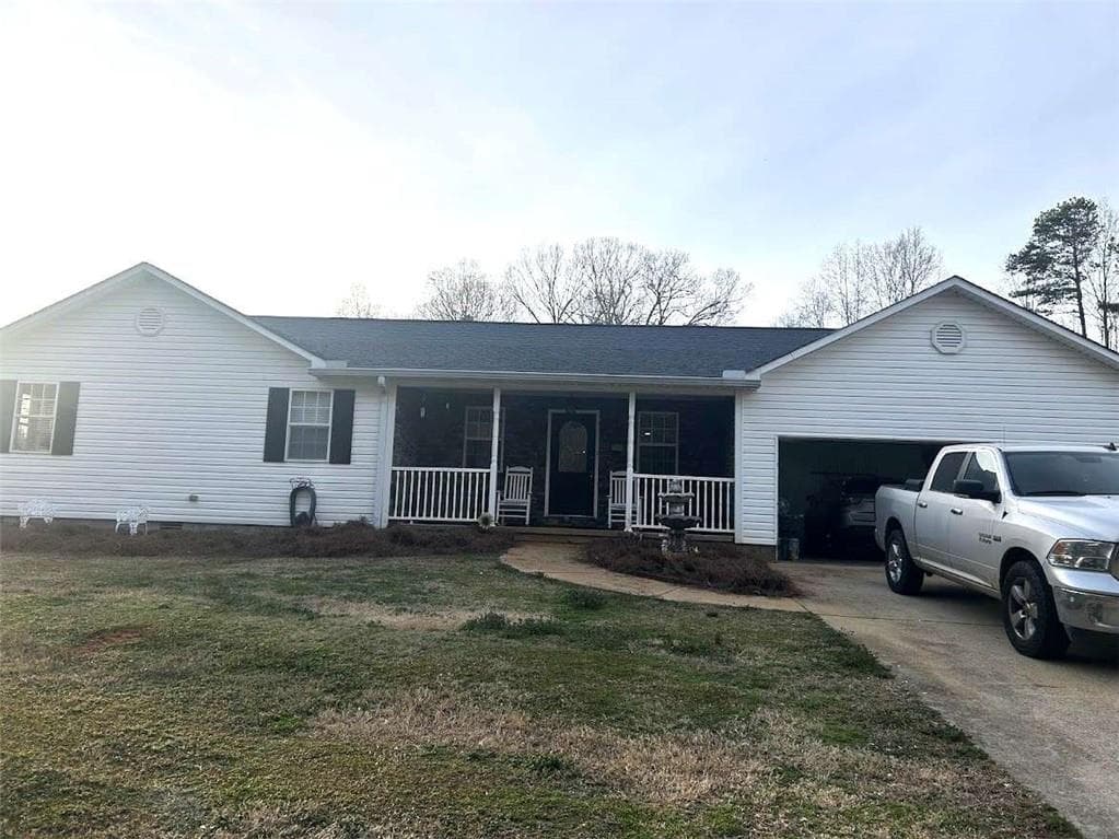 3 bedroom, 3 bathroom single family residence sold at 156 Harden Bridge Road, Commerce, GA 30529