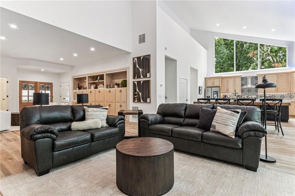 5 bedroom, 5 bathroom, 6,150 sq ft single family residence for sale at 297 Fairview Court, Jasper, GA 30143 — photo 7