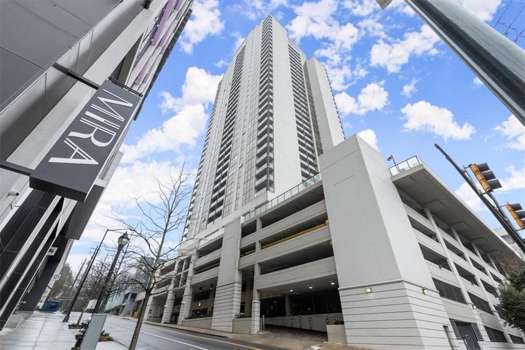 1 bedroom, 1 bathroom condominium sold at 1280 W Peachtree Street 3303, Atlanta, GA 30309
