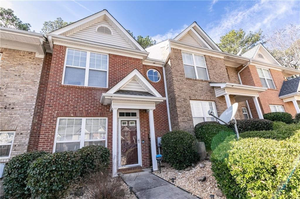 2 bedroom, 3 bathroom condominium sold at 2021 Austin Park Circle, Decatur, GA 30032