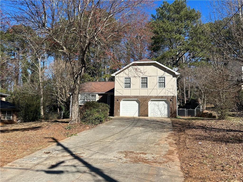 3 bedroom, 3 bathroom single family residence sold at 4502 Cherie Glen Trail, Stone Mountain, GA 30083