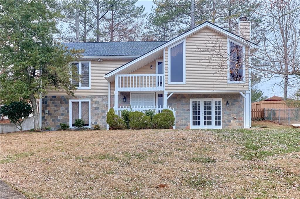 3 bedroom, 3 bathroom single family residence sold at 1370 Dellinger Court, Marietta, GA 30062
