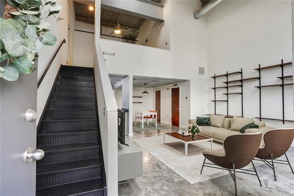 1 bedroom, 2 bathroom, 996 sq ft condominium sold at 195 Arizona Avenue 158, Atlanta, GA 30307