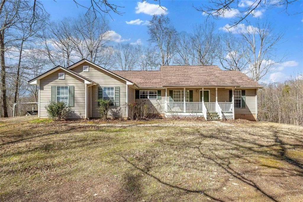 3 bedroom, 2 bathroom single family residence sold at 4456 Whiporwill Road, Gillsville, GA 30543