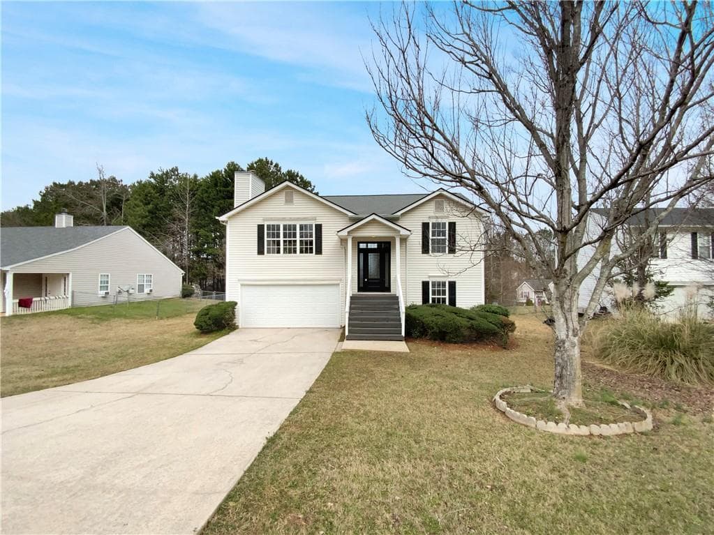 3 bedroom, 2 bathroom single family residence sold at 10511 Tobano Trail, Jonesboro, GA 30238