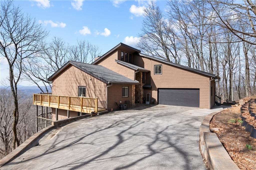 4 bedroom, 3 bathroom single family residence sold at 307 Panorama Point, Jasper, GA 30143