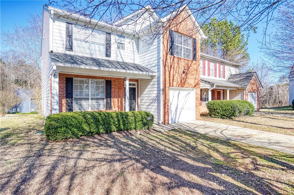 3 bedroom, 3 bathroom single family residence sold at 2413 Charleston Pointe Court, Atlanta, GA 30316