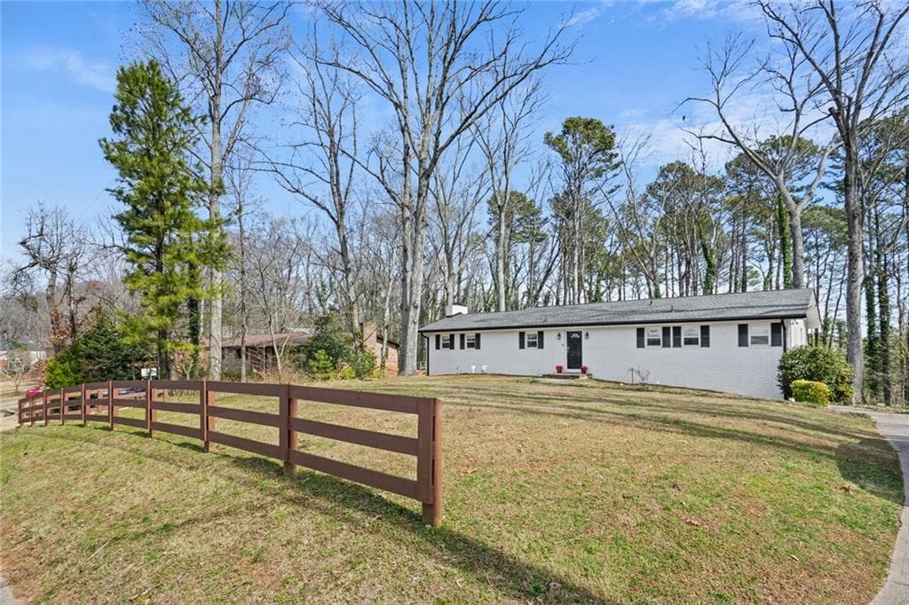 3 bedroom, 2 bathroom single family residence sold at 1740 Starlight Drive, Marietta, GA 30062