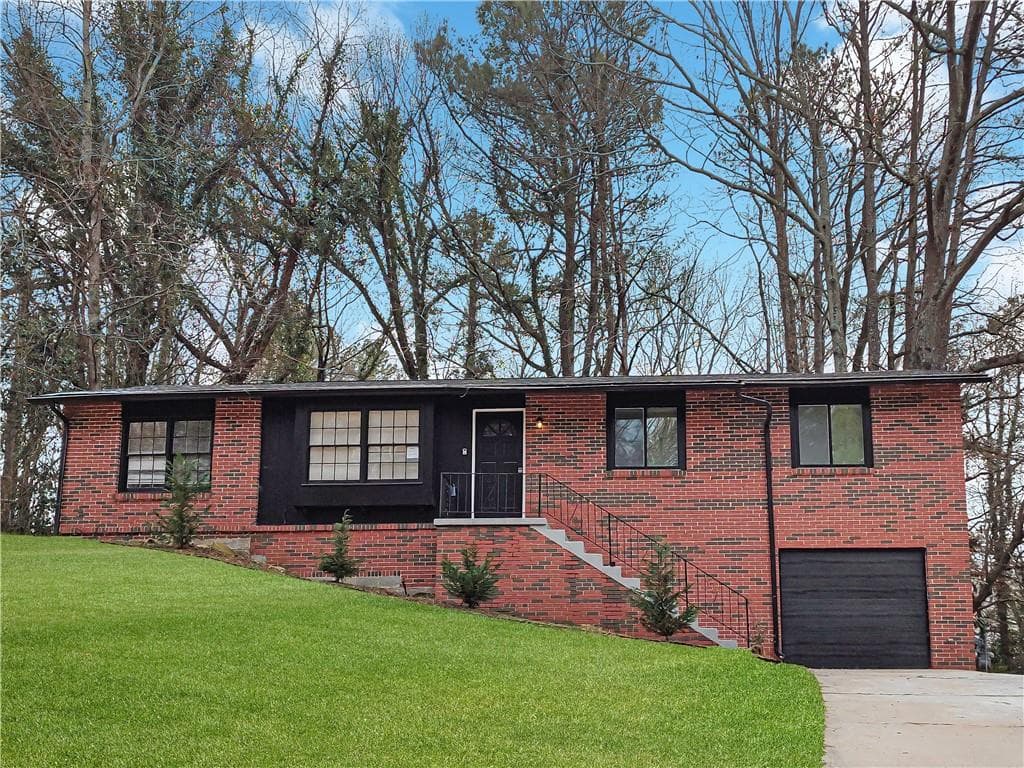 3 bedroom, 2 bathroom, 1,404 sq ft single family residence sold at 3230 Jamaica Road, Atlanta, GA 30318