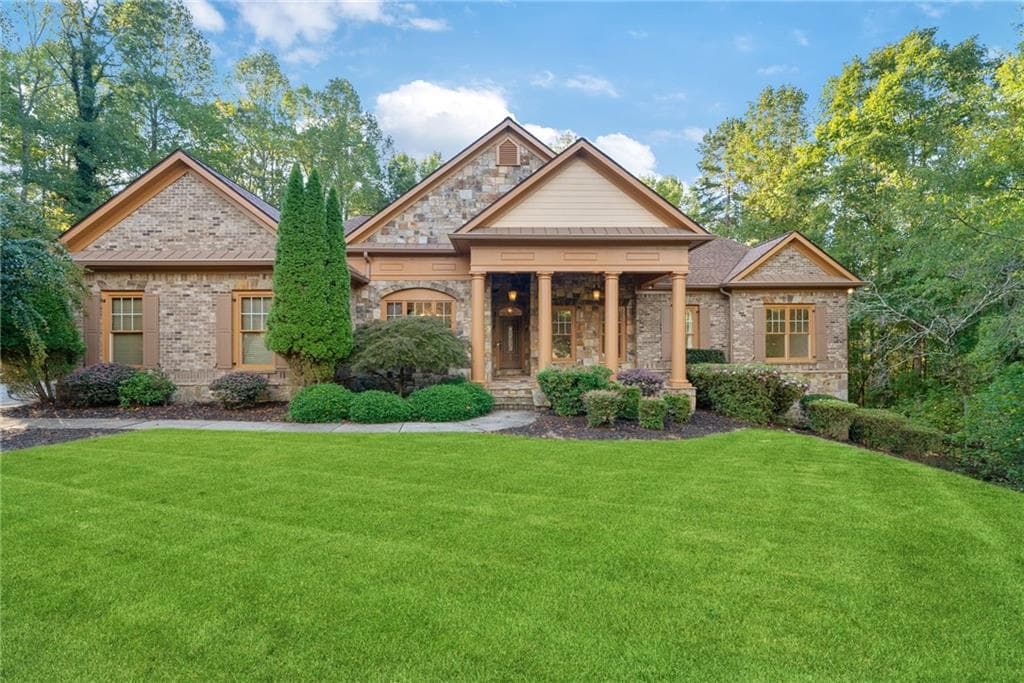4 bedroom, 5 bathroom single family residence sold at 7336 Eagle Court, Jefferson, GA 30549