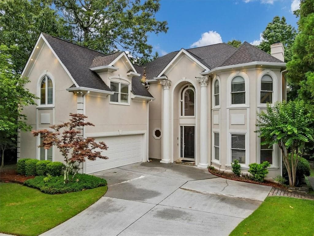 5 bedroom, 5 bathroom, 4,950 sq ft single family residence sold at 910 Renaissance Way, Roswell, GA 30076