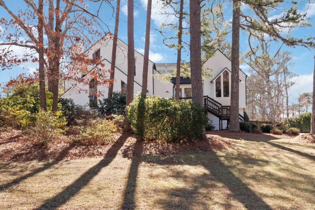4 bedroom, 3 bathroom single family residence sold at 2762 Whitehurst Drive, Marietta, GA 30062