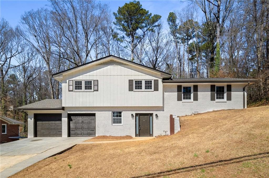 4 bedroom, 3 bathroom single family residence sold at 3001 W Potomac Drive, Atlanta, GA 30344