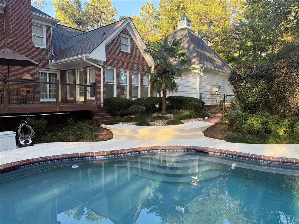 4 bedroom, 3 bathroom single family residence sold at 3320 Donegal Way, Snellville, GA 30039