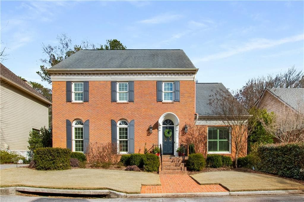 4 bedroom, 3 bathroom, 3,809 sq ft single family residence sold at 1535 Sheridan Walk, Atlanta, GA 30324