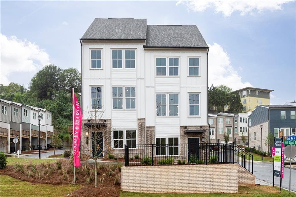 3 bedroom, 5 bathroom townhouse sold at 345 Skylar Way, Atlanta, GA 30315