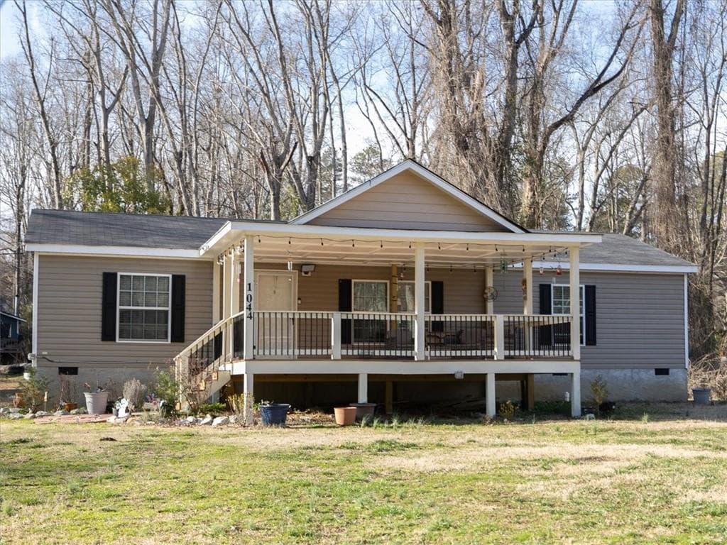 3 bedroom, 2 bathroom, 1,456 sq ft single family residence sold at 1044 Waterworks Road, Commerce, GA 30529