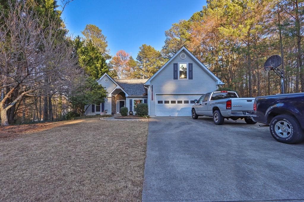 3 bedroom, 2 bathroom single family residence sold at 690 Alcovy Woods Drive, Lawrenceville, GA 30045