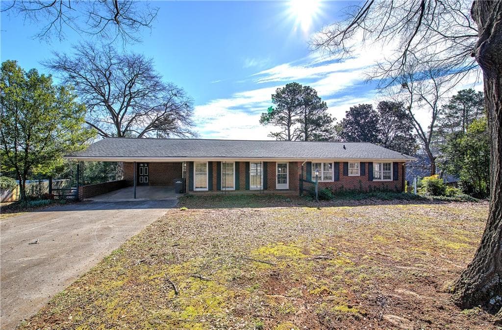 5 bedroom, 2 bathroom single family residence sold at 56 Arrowhead Drive, Cartersville, GA 30120