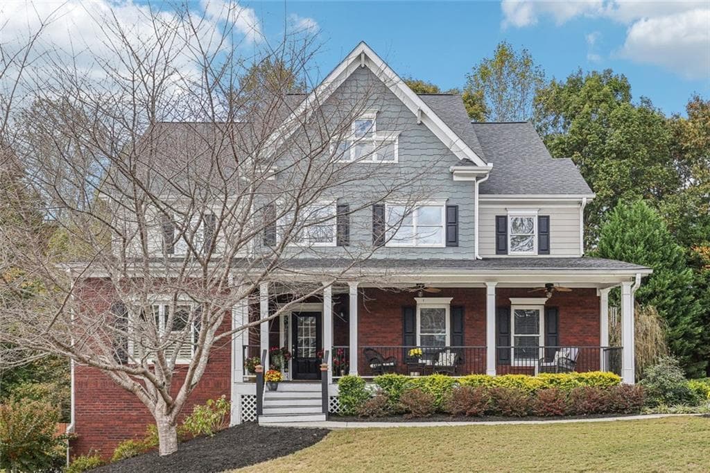 5 bedroom, 4 bathroom single family residence sold at 2064 Democracy Drive, Buford, GA 30519