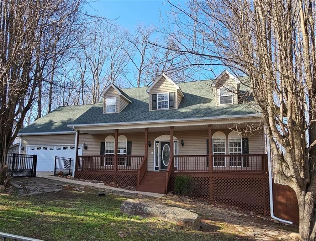 3 bedroom, 4 bathroom single family residence sold at 267 Pointe Willow Drive, Cleveland, GA 30528