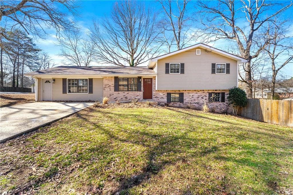 4 bedroom, 2 bathroom single family residence sold at 3385 Lyndale Street, Douglasville, GA 30135