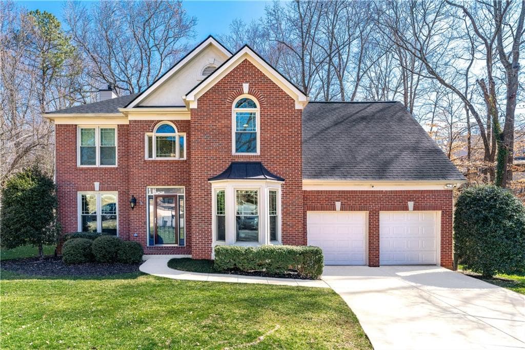 4 bedroom, 3 bathroom, 2,580 sq ft single family residence sold at 565 Ashvale Overlook, Alpharetta, GA 30005