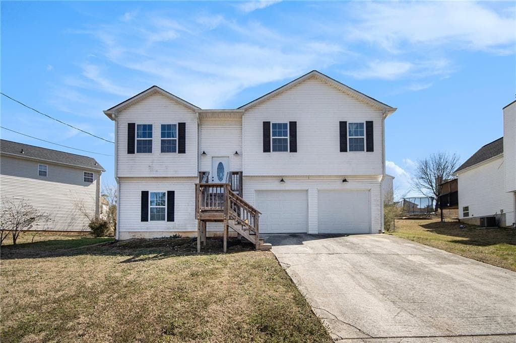 3 bedroom, 3 bathroom single family residence sold at 424 Remington Court, Villa Rica, GA 30180