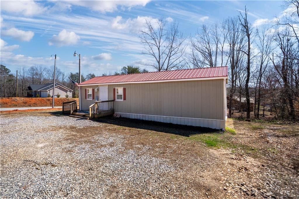 other sold at 960 Walker Road, Toccoa, GA 30577