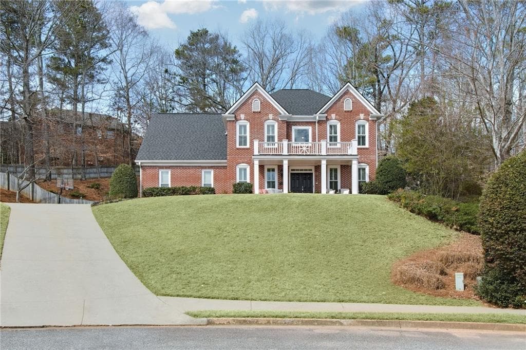 4 bedroom, 3 bathroom single family residence sold at 4000 Rockingham Drive, Roswell, GA 30075