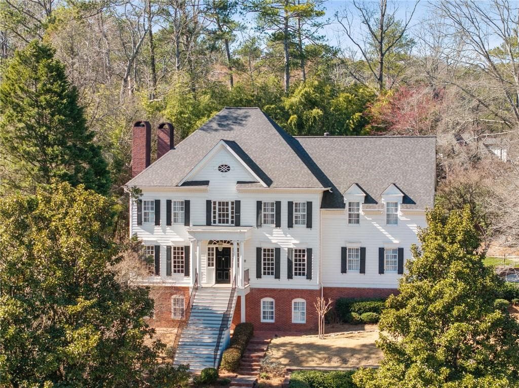 5 bedroom, 6 bathroom single family residence sold at 4399 Jett Place, Atlanta, GA 30327