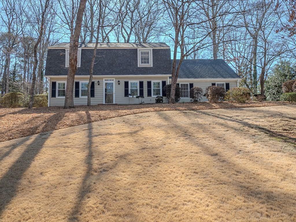 3 bedroom, 3 bathroom single family residence sold at 3640 Longfellow Trail, Marietta, GA 30062