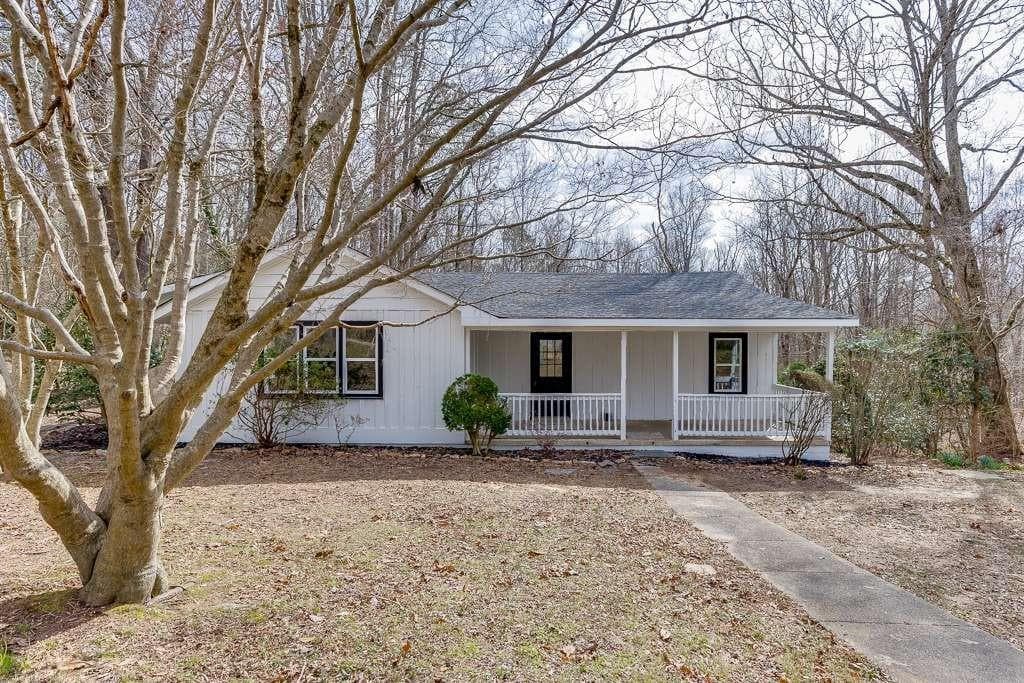 3 bedroom, 2 bathroom single family residence sold at 1802 Old Grandview Road, Jasper, GA 30143