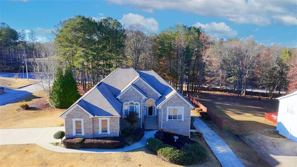 4 bedroom, 4 bathroom single family residence sold at 101 Fair Oaks Circle, Stockbridge, GA 30281
