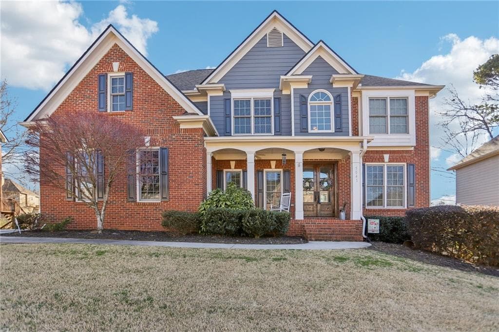 6 bedroom, 5 bathroom single family residence sold at 5041 Stone Moss Way, Hoschton, GA 30548