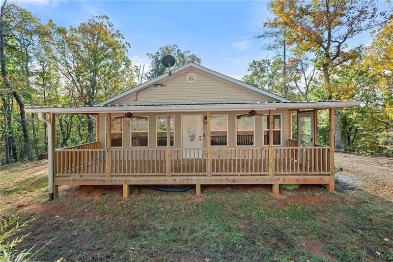 2 bedroom, 2 bathroom single family residence sold at 762 Eden Circle, Cleveland, GA 30528