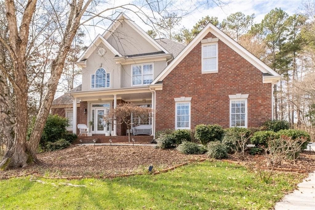 4 bedroom, 3 bathroom single family residence sold at 8240 KNOLLBROOK Lane, Mcdonough, GA 30253