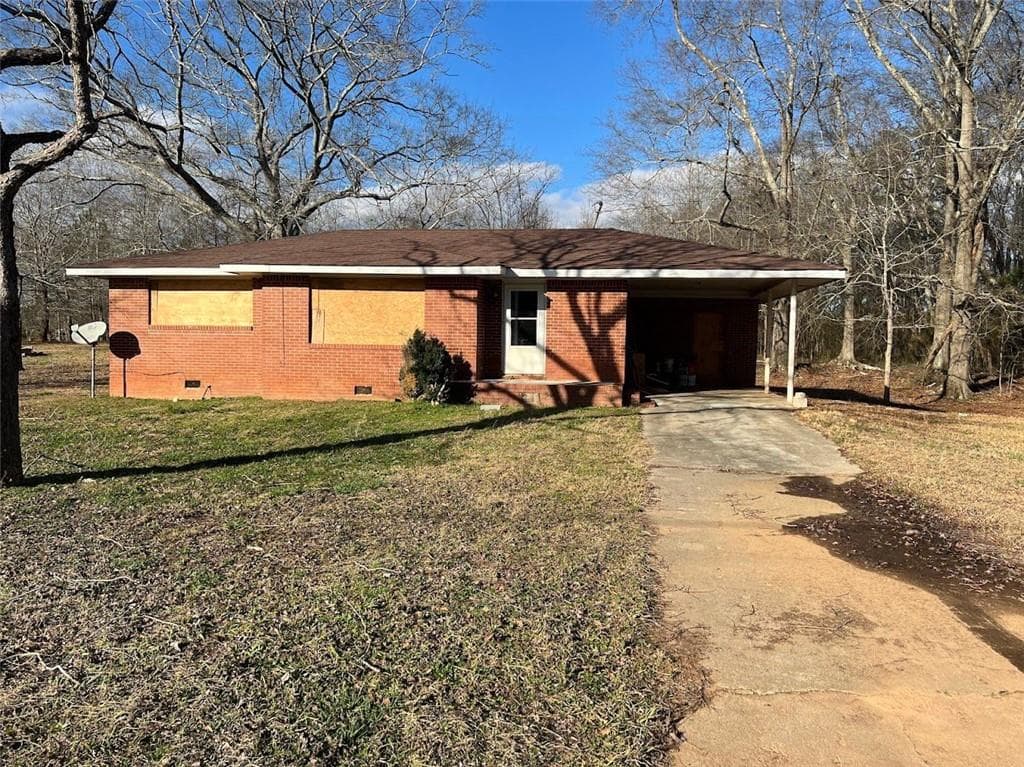 3 bedroom, 2 bathroom, 1,196 sq ft single family residence under contract at 1800 BEAVER DAM Road, Madison, GA 30650