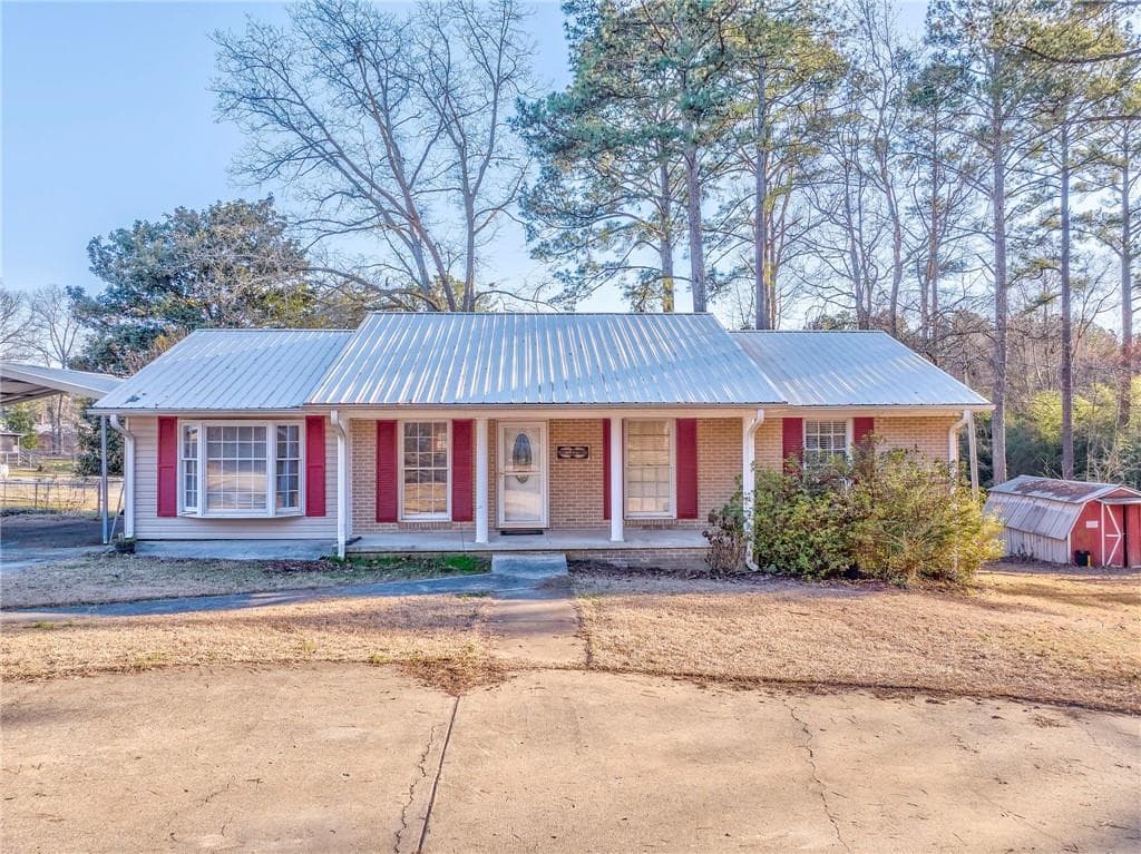 3 bedroom, 1 bathroom single family residence sold at 970 County Road 614, Centre, AL 35960