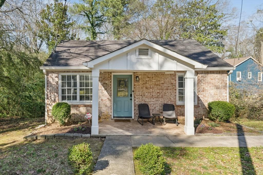 3 bedroom, 2 bathroom single family residence sold at 3261 Lowndes Street, Atlanta, GA 30337
