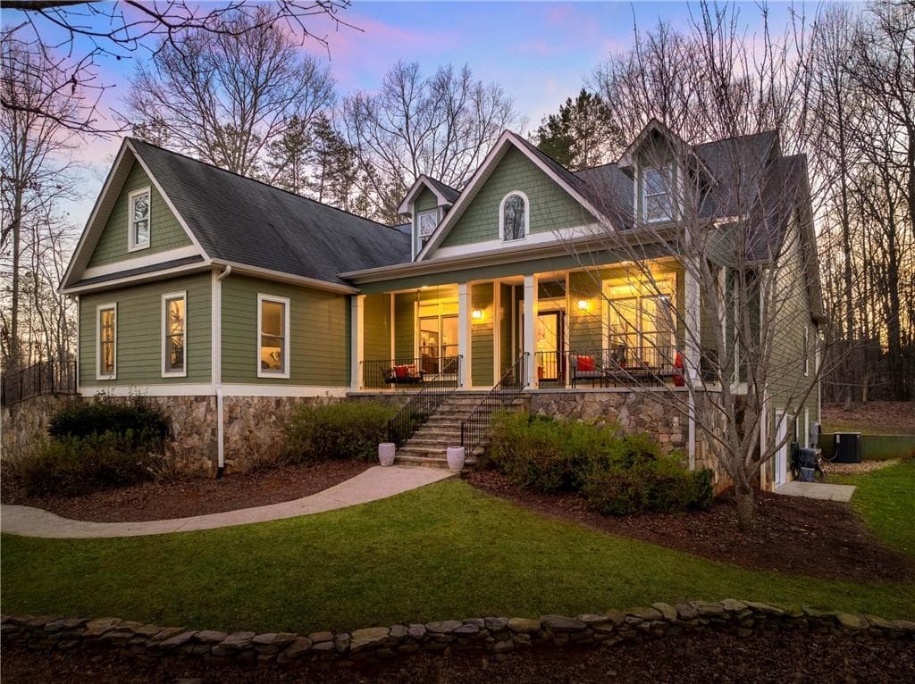 4 bedroom, 5 bathroom single family residence sold at 325 Shoals Lane, Clarkesville, GA 30523