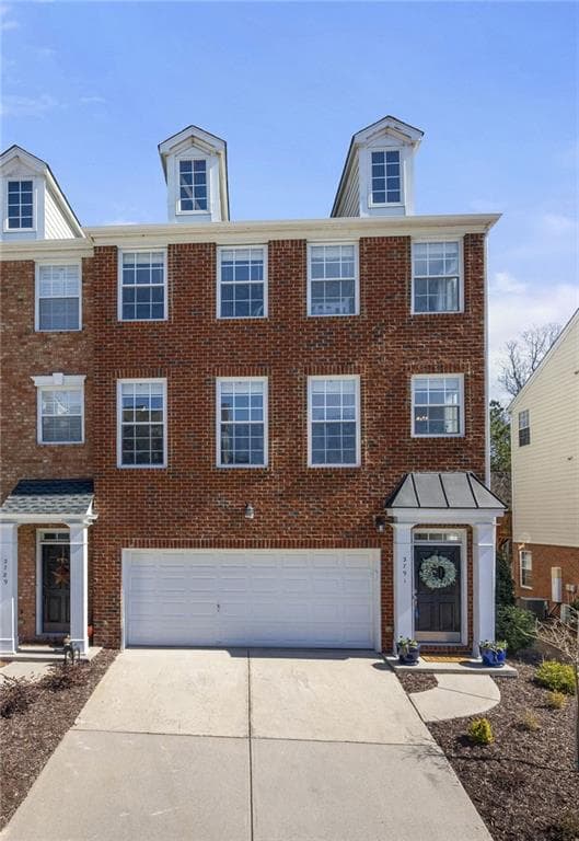 4 bedroom, 4 bathroom townhouse sold at 3791 CHATTAHOOCHEE SUMMIT Drive, Atlanta, GA 30339