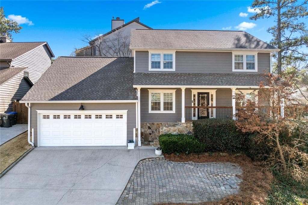 3 bedroom, 3 bathroom single family residence sold at 105 Kinross Court, Roswell, GA 30076
