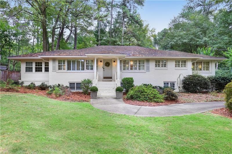 4 bedroom, 3 bathroom single family residence sold at 850 Moores Mill Road, Atlanta, GA 30327