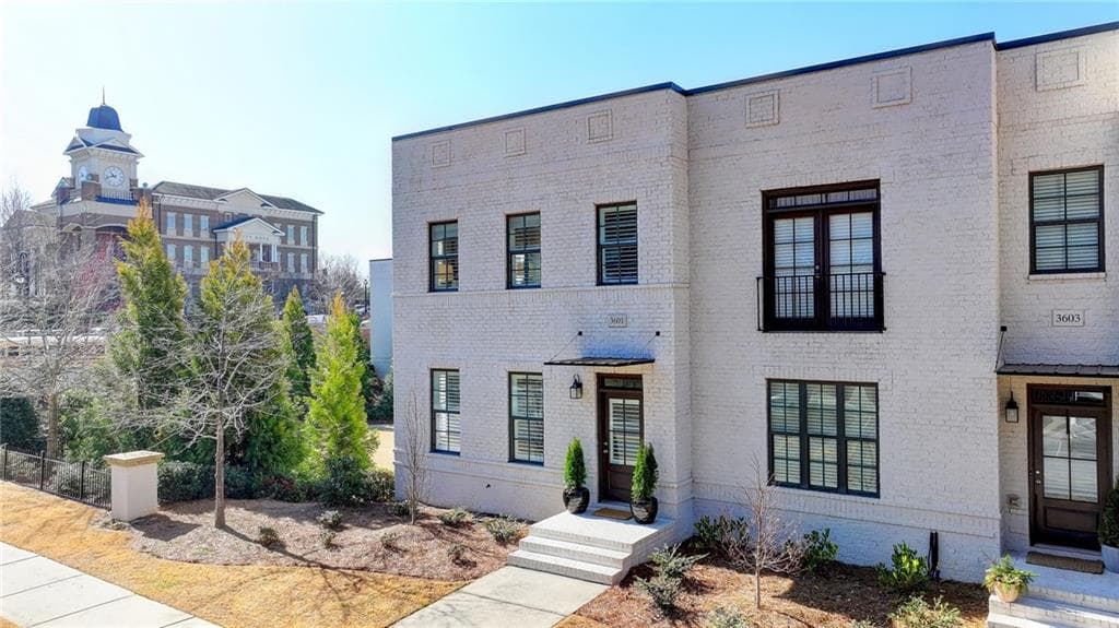 3 bedroom, 4 bathroom townhouse sold at 3601 Ridgeway Road, Duluth, GA 30096