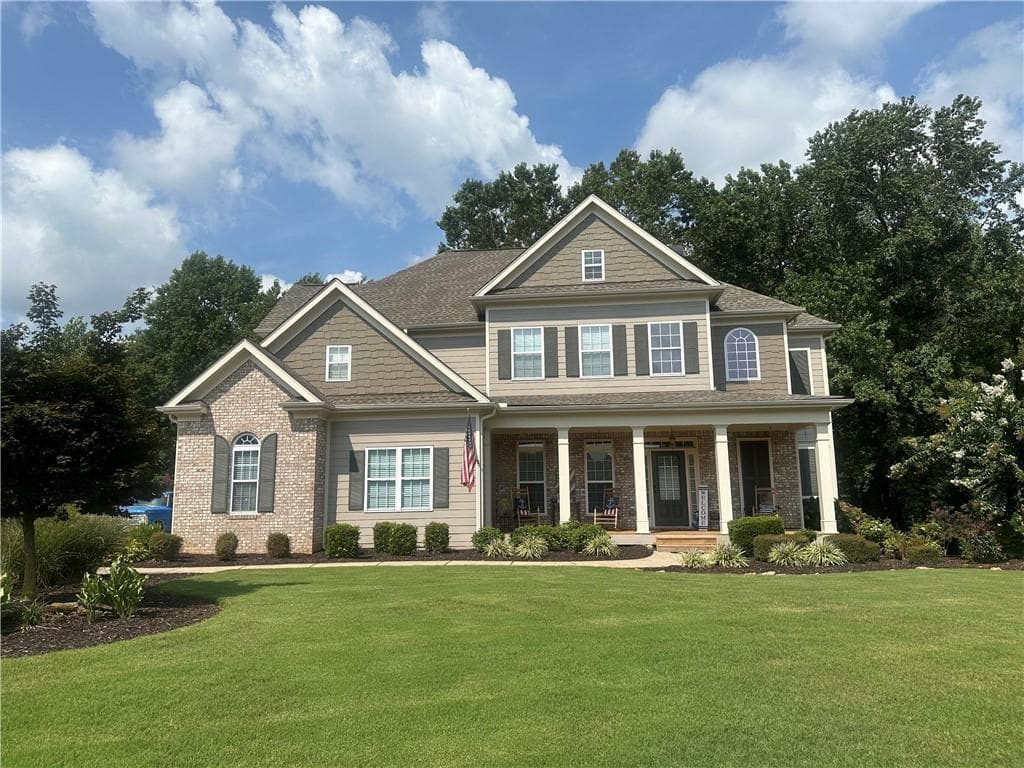 5 bedroom, 4 bathroom single family residence sold at 8210 Sagewood Drive, Gainesville, GA 30506