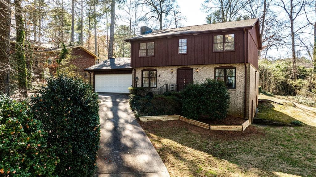 4 bedroom, 3 bathroom single family residence sold at 571 Tahoe Circle, Stone Mountain, GA 30083