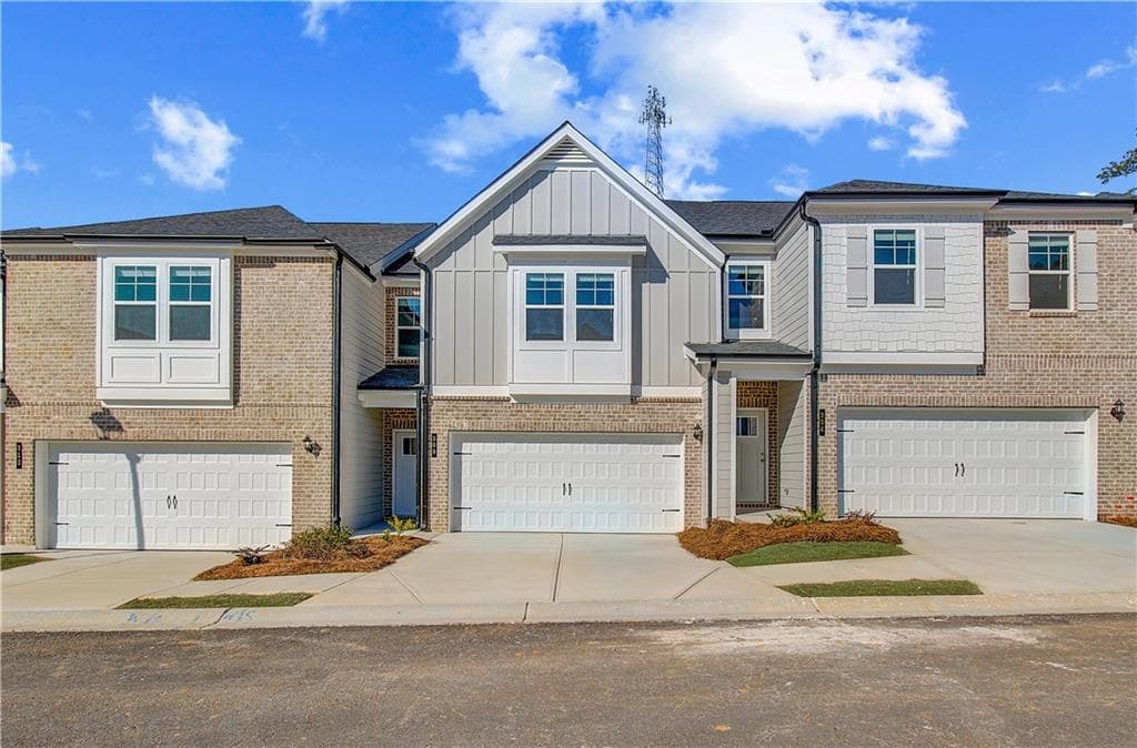 3 bedroom, 3 bathroom condominium sold at 308 Shine Drive, Stockbridge, GA 30281